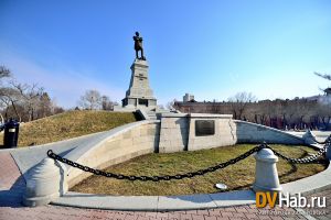 Памятник графу Муравьёву-Амурскому - Хабаровск - достопримечательности Хабаровска